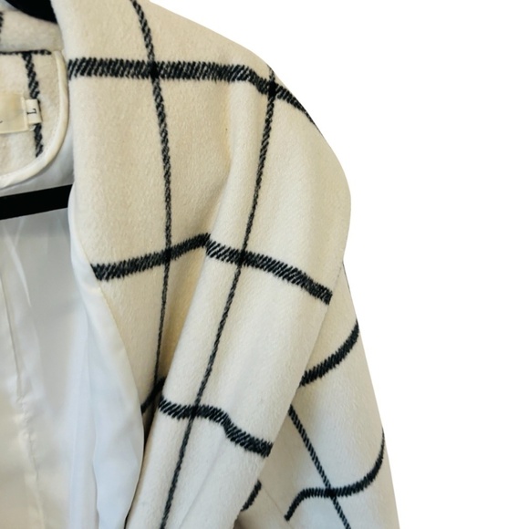 Chicwish Women's PRAIRIE GRID RABATO Grid Off-White Wool Blend Coat SZ Large - Picture 7 of 10